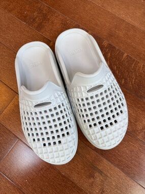 Lusso Cloud. Scenario Slide. Coffee color. US Men’s Size 10